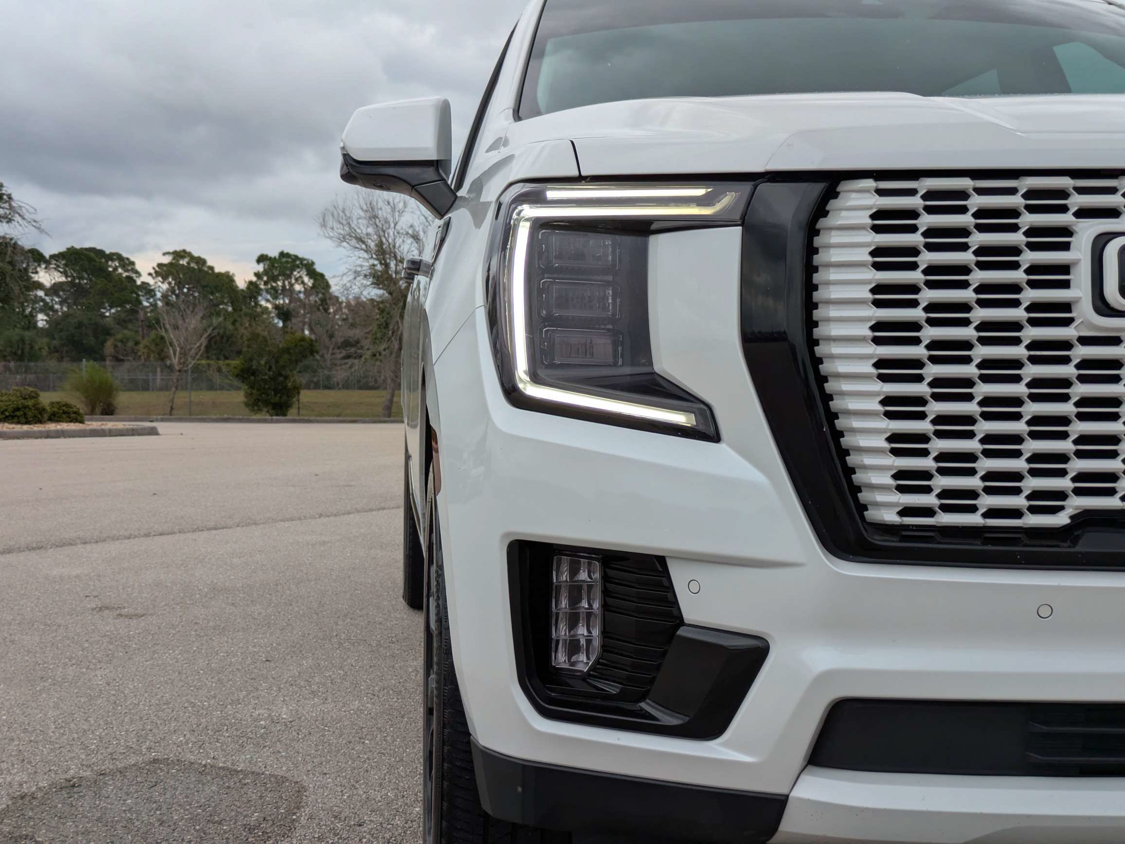 Used 2022 GMC Yukon XL Denali AWD/4WD image 10