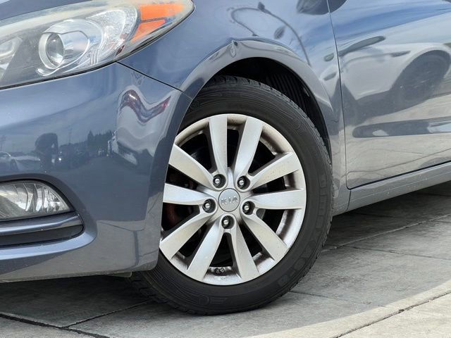 Used 2016 Kia Forte LX w/ LX Popular Plus Package FWD image 2