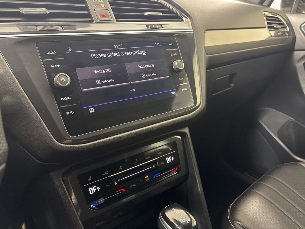 Used 2022 Volkswagen Tiguan SE R-Line image 26