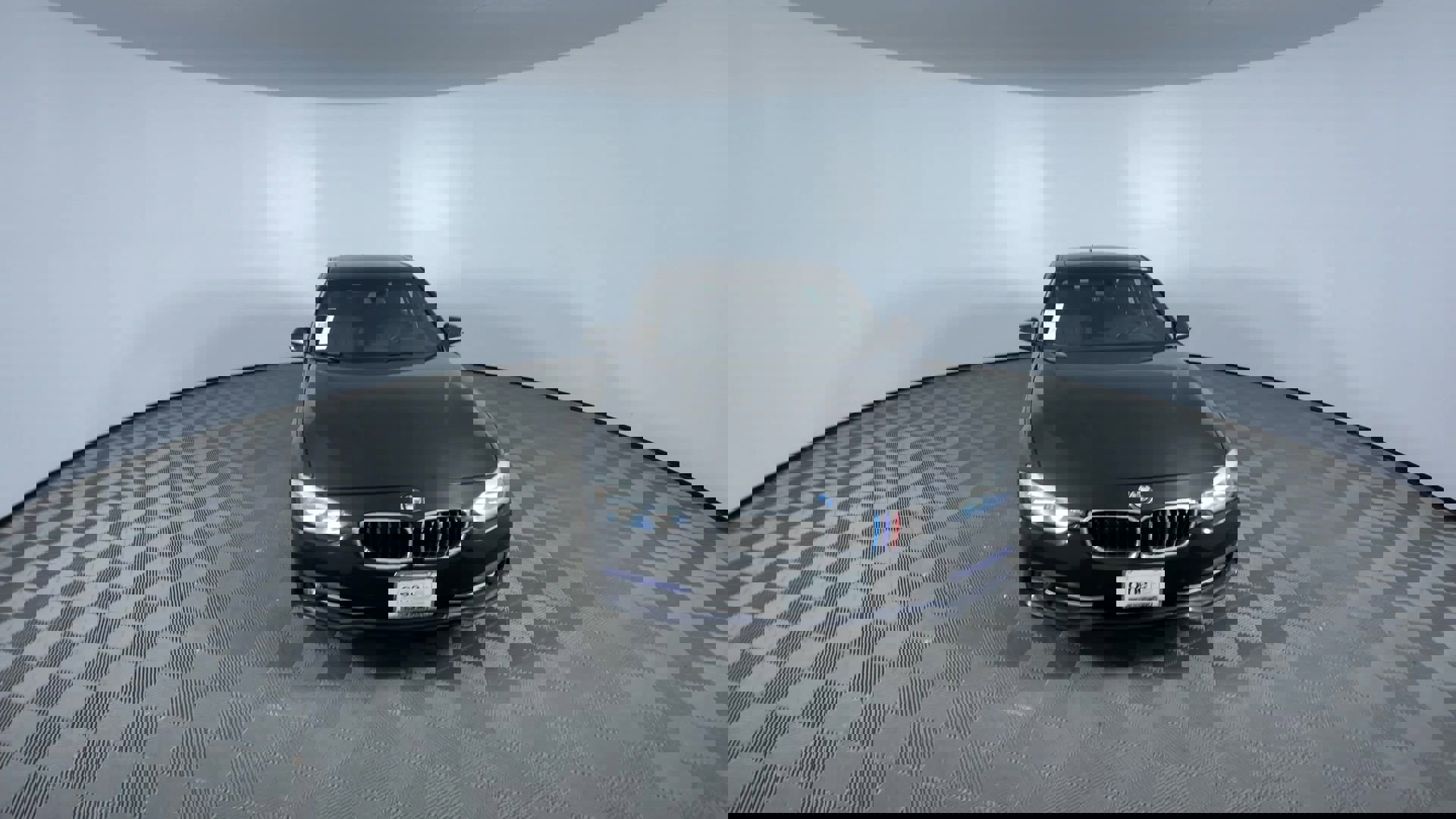 Used 2017 BMW 330i xDrive Sedan image 3