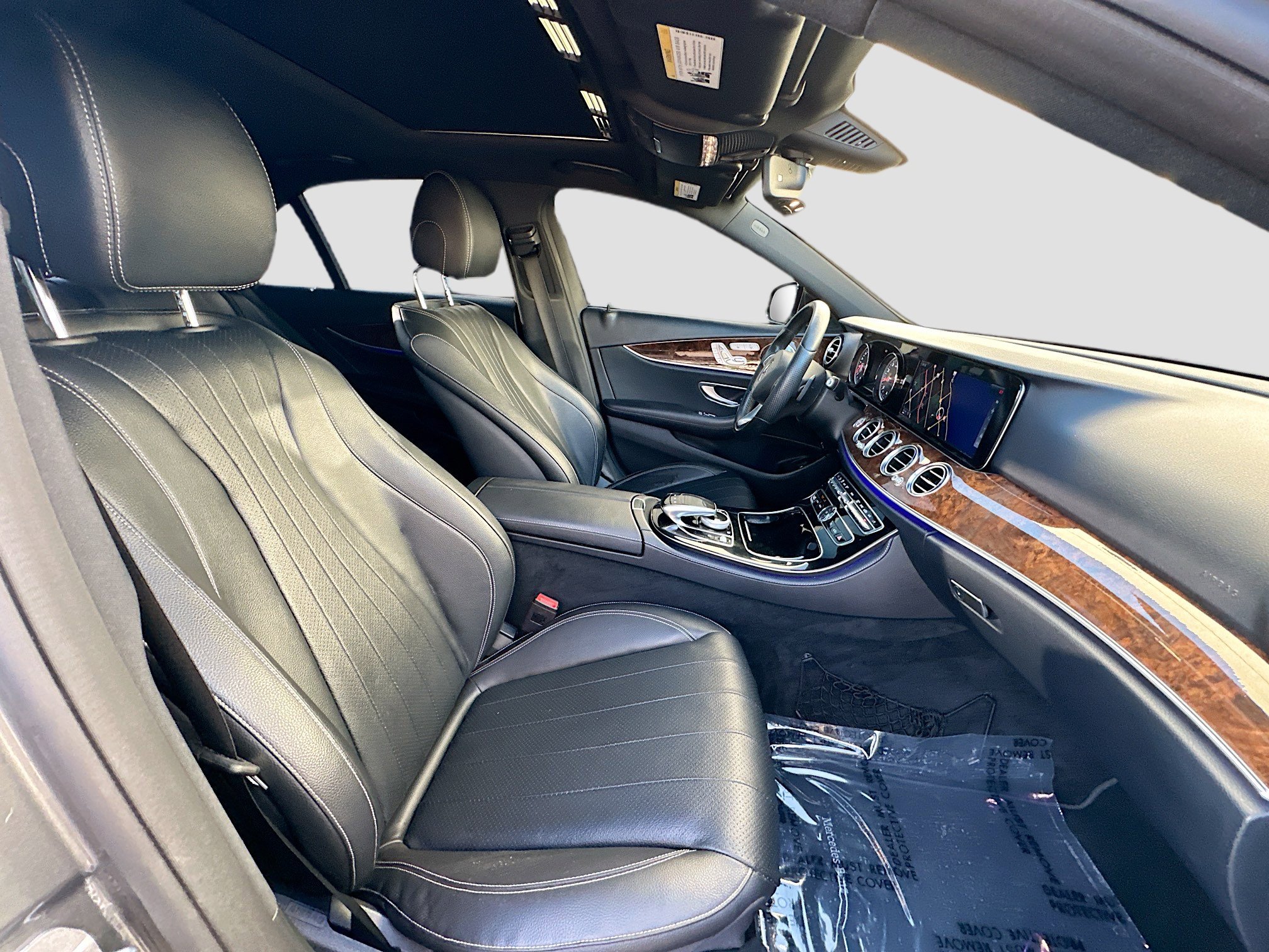 Used 2017 Mercedes-Benz E 300 image 33