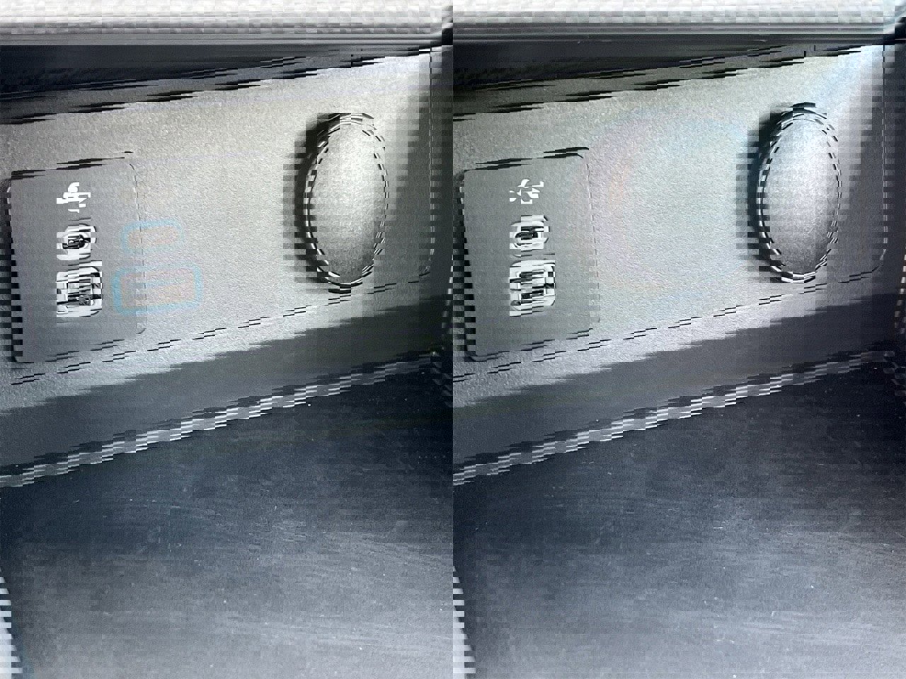 New 2025 Ford Mustang Coupe image 7