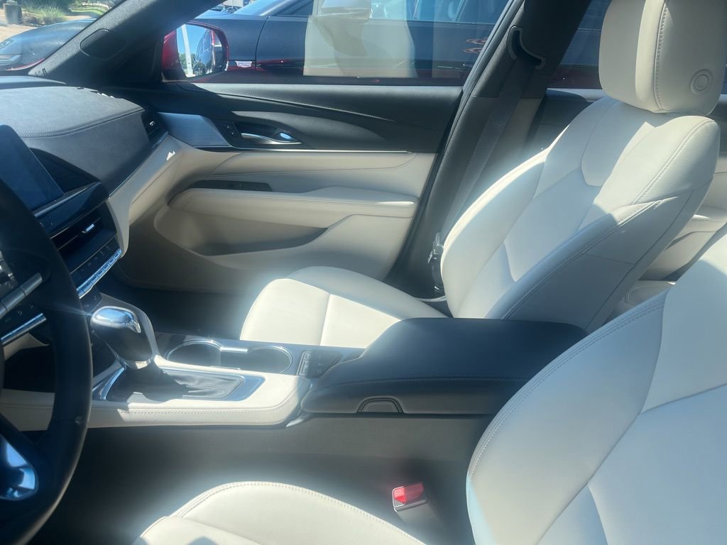 Certified 2026 Cadillac CT4 Luxury RWD image 8