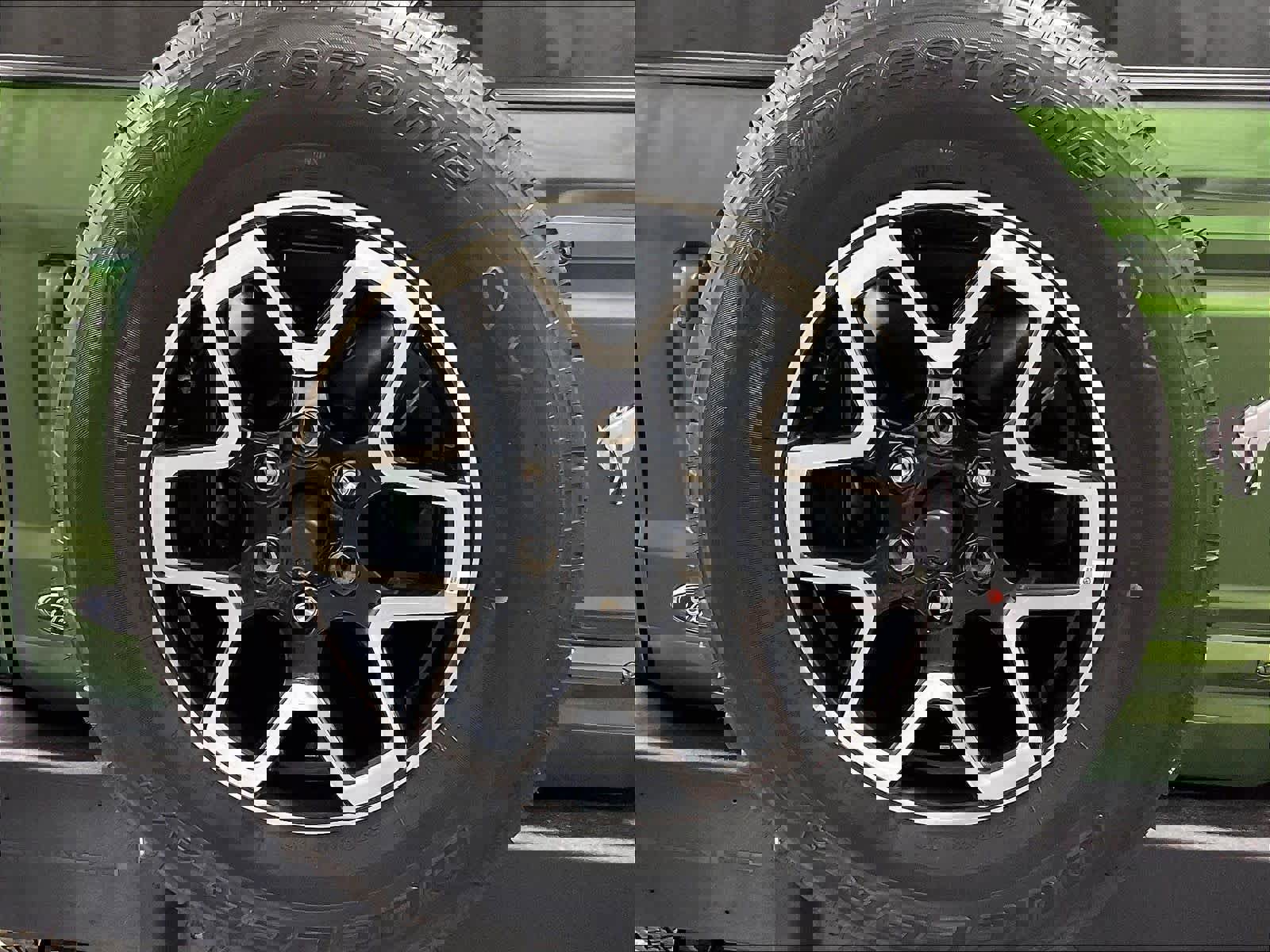 Used 2025 Ford Bronco Outer Banks image 28