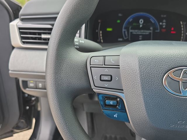 Used 2026 Toyota Camry LE image 16
