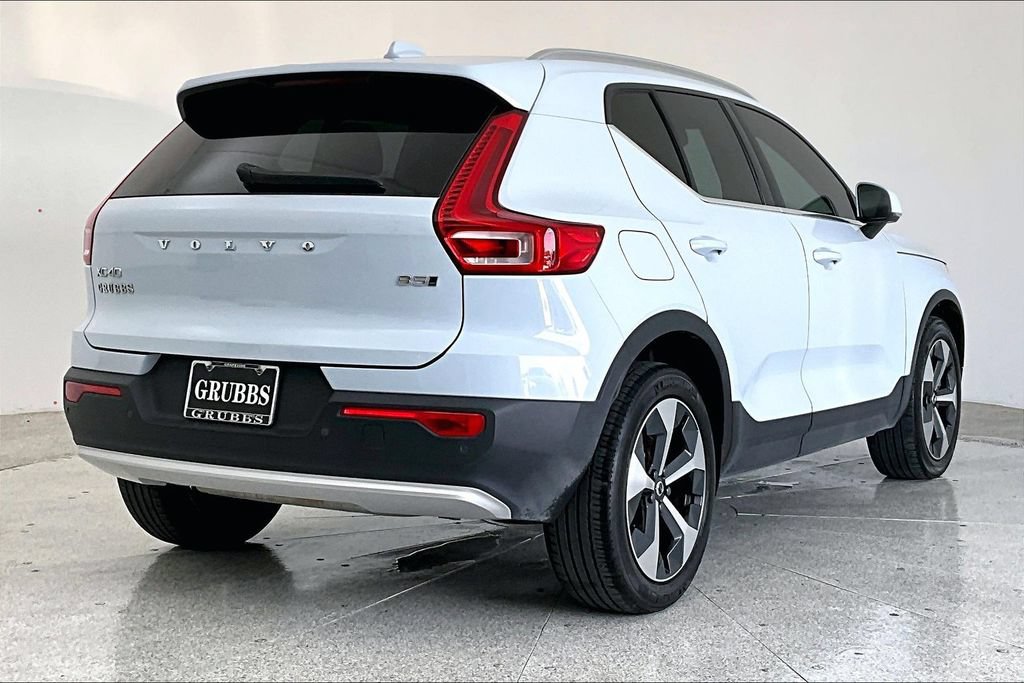 Certified 2024 Volvo XC40 B5 Core w/ Protection Package Premier AWD/4WD image 2
