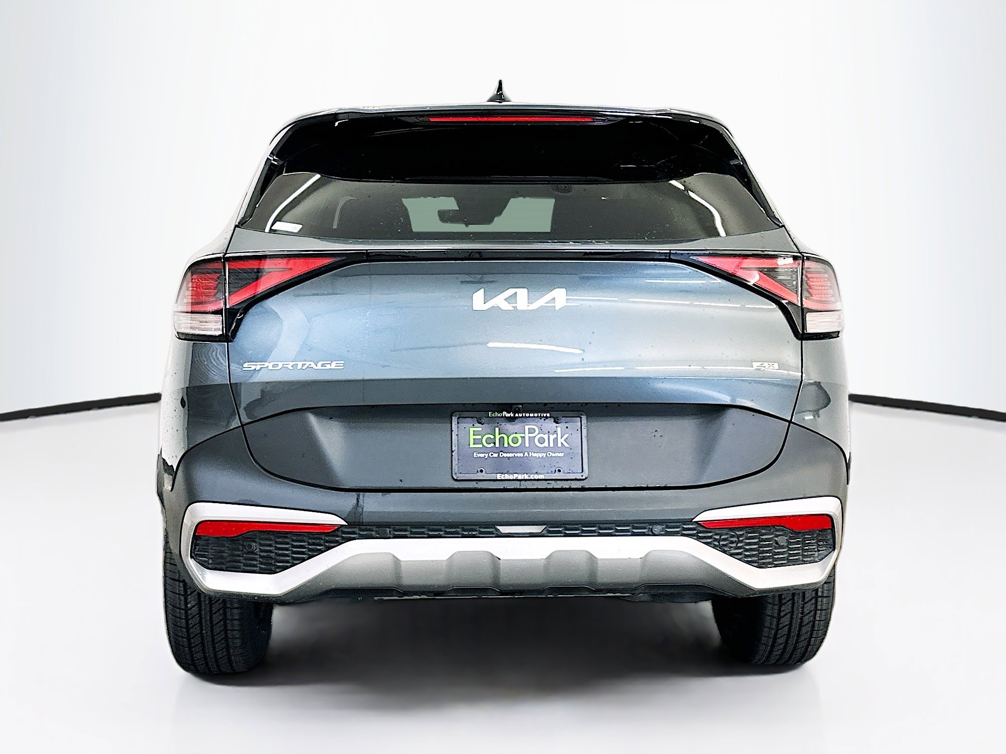 Used 2025 Kia Sportage LX image 7