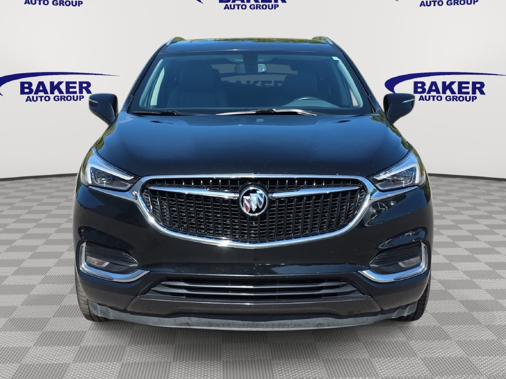 Used 2018 Buick Enclave Essence w/ Trailering Package FWD image 2