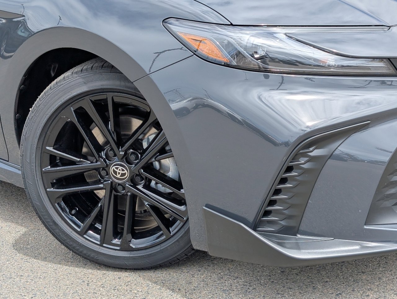 Used 2026 Toyota Camry SE w/ Convenience Package FWD image 10