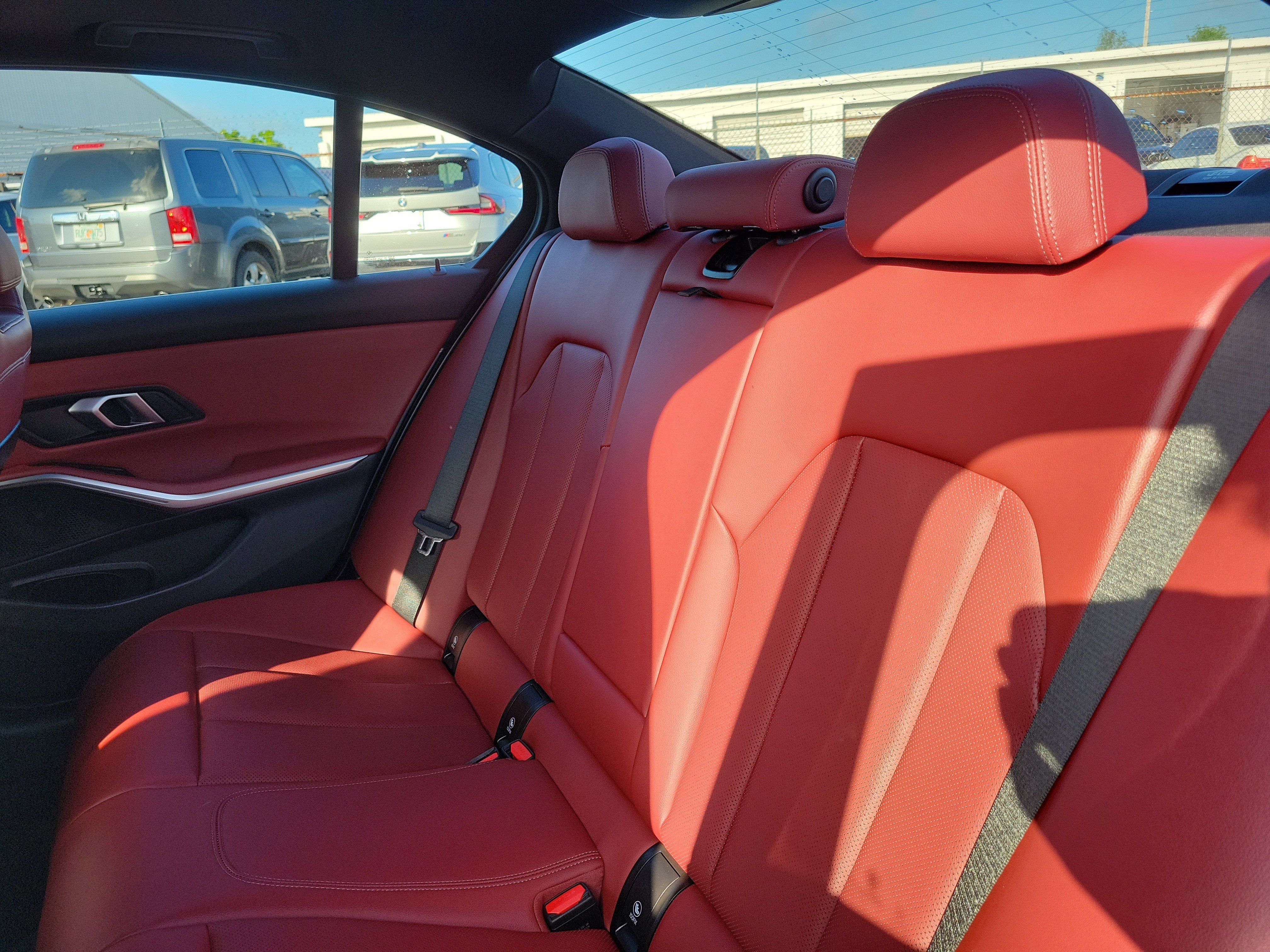 Used 2026 BMW 330i Sedan image 10