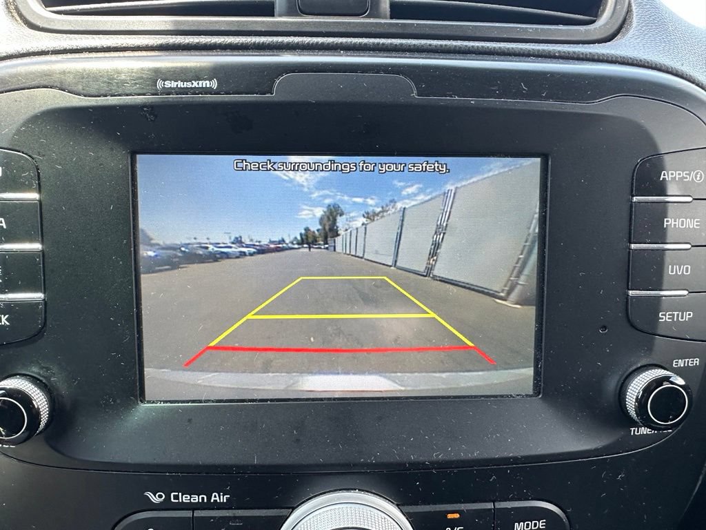 Used 2019 Kia Soul + FWD image 11