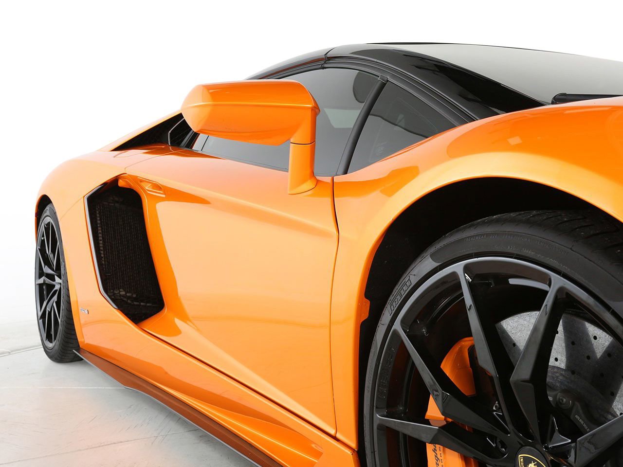 Used 2014 Lamborghini Aventador LP 700-4 image 16