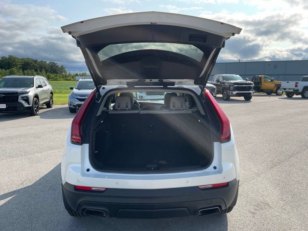 Used 2020 Cadillac XT4 Luxury AWD/4WD image 7
