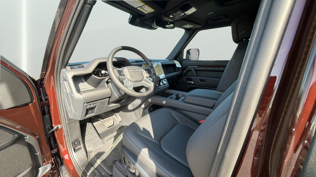 New 2026 Land Rover Defender 90 X-Dynamic SE AWD/4WD image 18