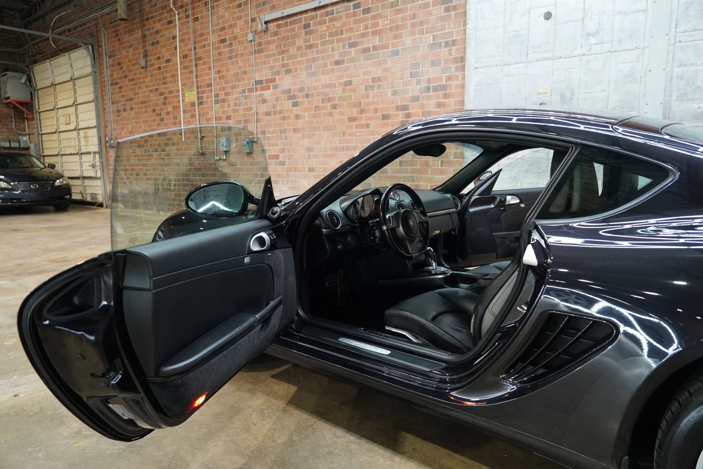 Used 2009 Porsche Cayman S image 37