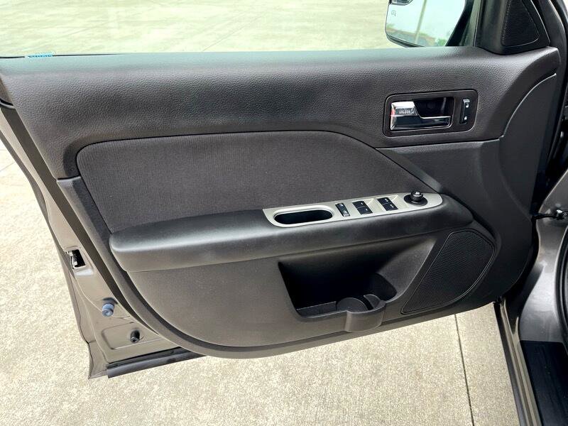 Used 2011 Ford Fusion Hybrid image 26