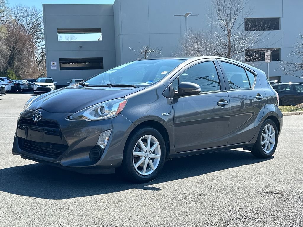 Used 2015 Toyota Prius C Three image 2