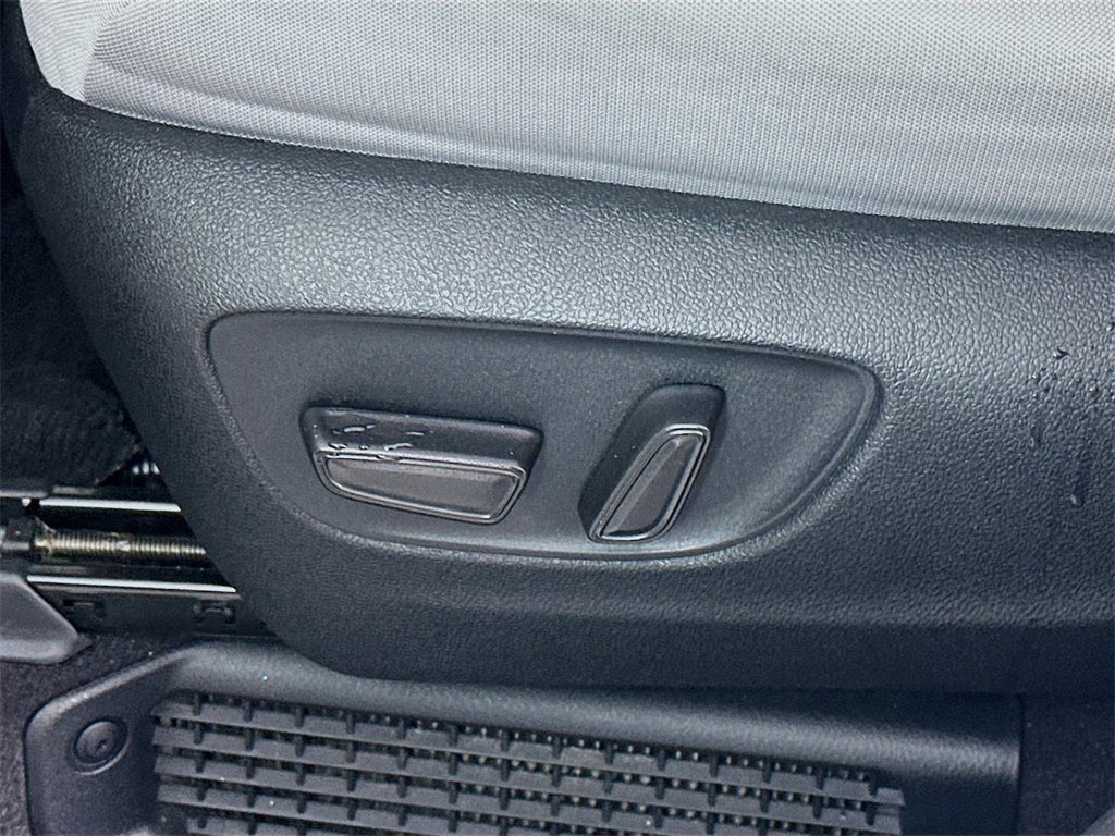 Used 2024 Toyota Sienna LE image 22