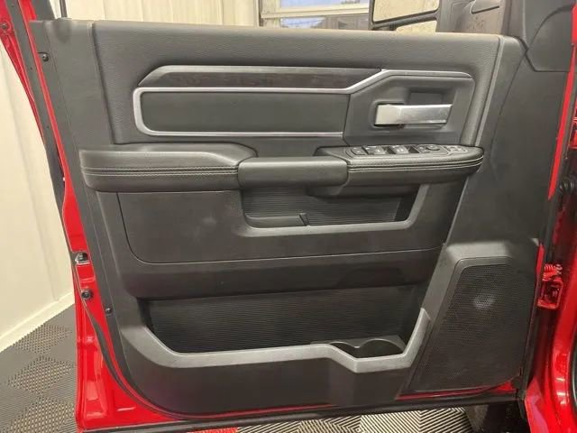 Used 2024 RAM 2500 Big Horn w/ Bed Utility Group image 8