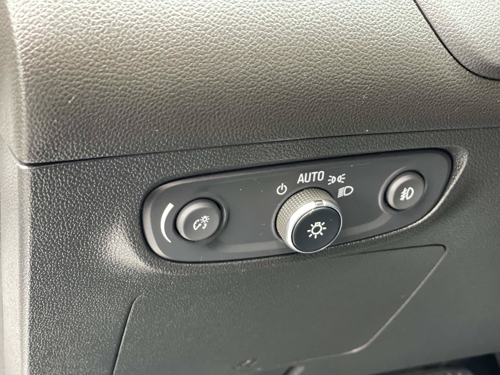 Used 2021 Buick Encore GX Preferred FWD image 19