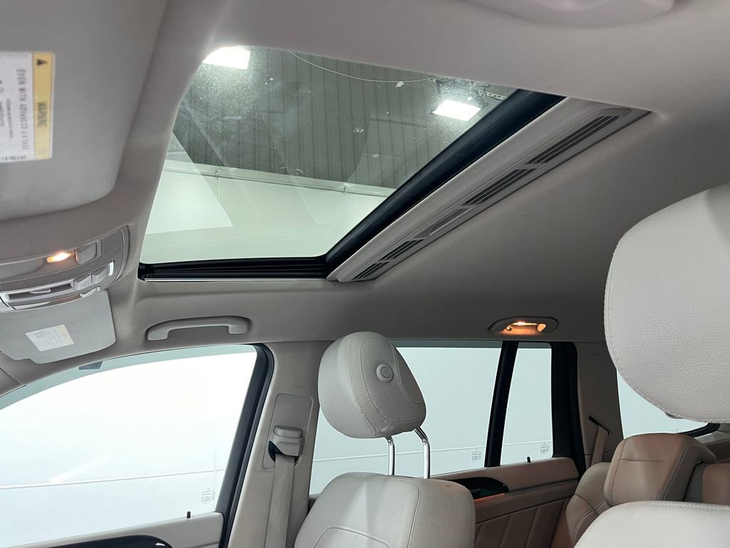 Used 2016 Mercedes-Benz GL 450 4MATIC image 12