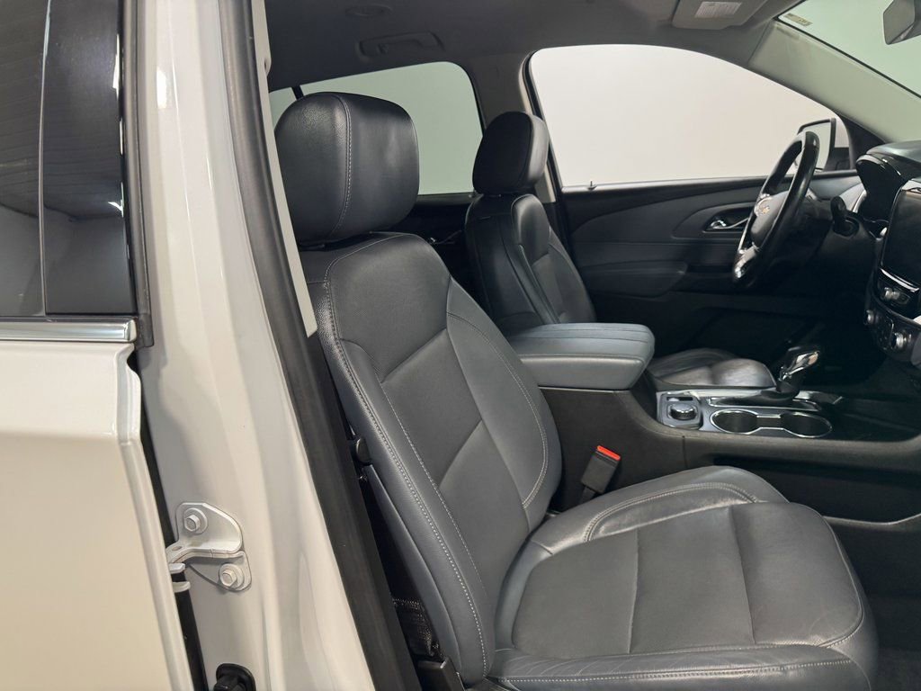 Used 2021 Chevrolet Traverse Premier image 64