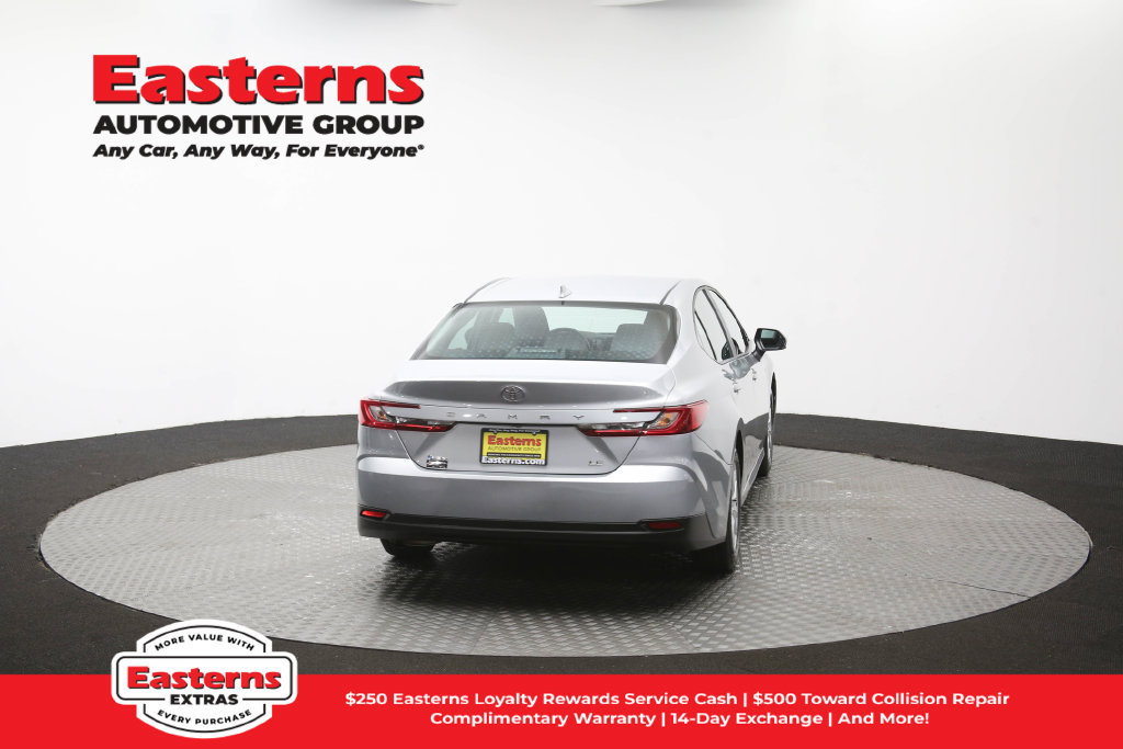 Used 2025 Toyota Camry LE w/ Convenience Package FWD image 40