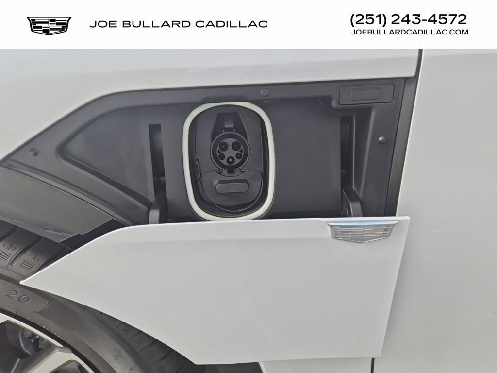 New 2026 Cadillac Lyriq Sport w/ LPO, Floor Liner Package AWD/4WD image 35