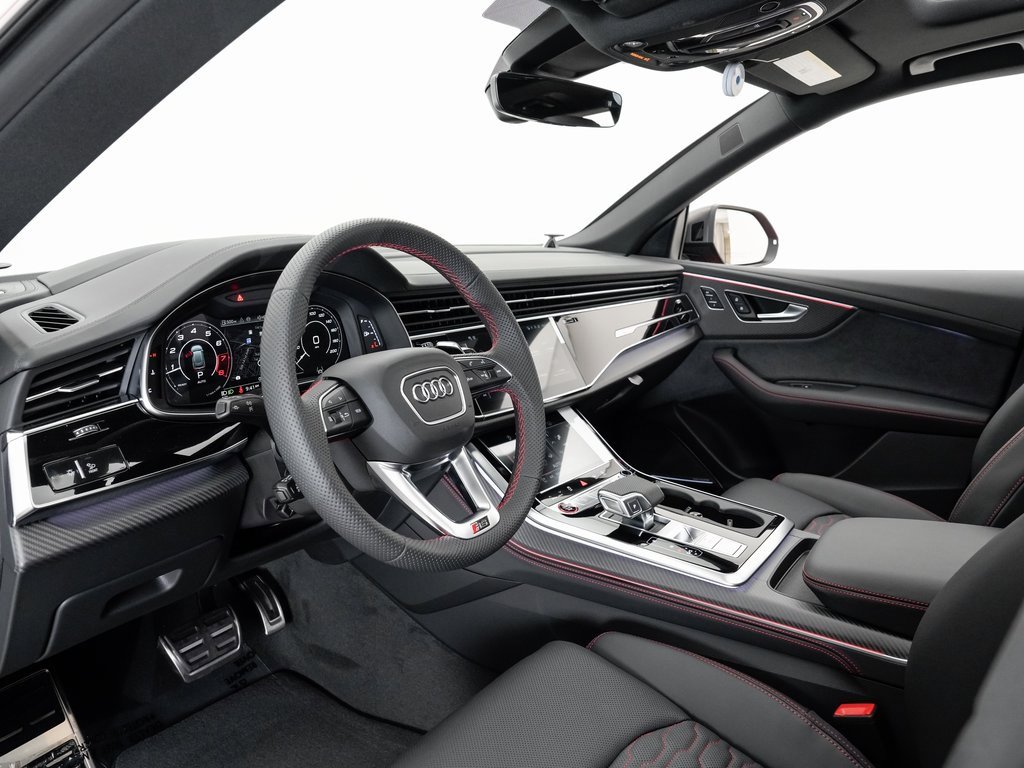 New 2025 Audi RS Q8 performance image 4