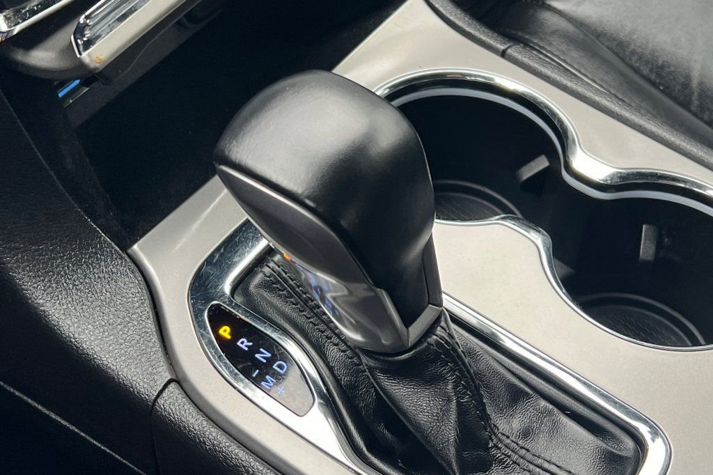 Used 2022 Jeep Grand Cherokee Limited w/ Trailer Tow Group IV image 19