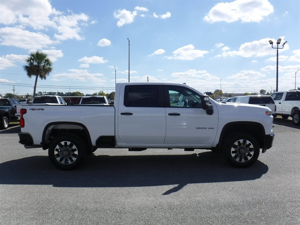 Used 2023 Chevrolet Silverado 2500 Custom w/ Custom Convenience Package image 3