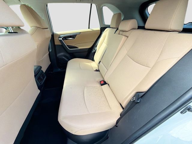 Used 2021 Toyota RAV4 XLE image 20