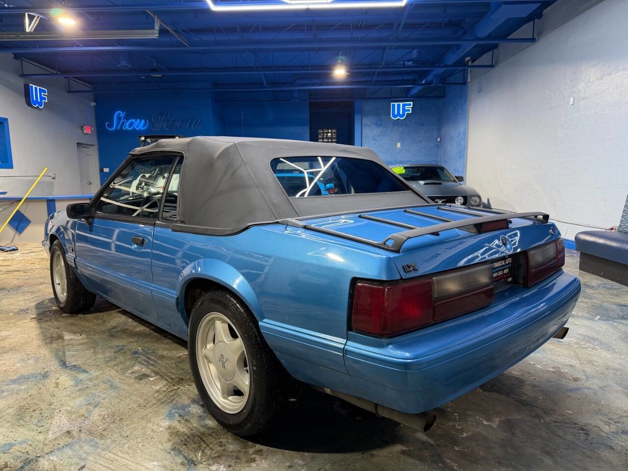 Used 1992 Ford Mustang LX image 17