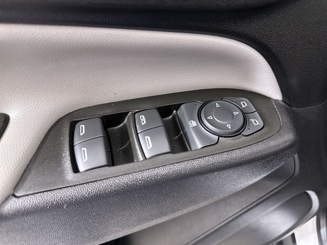 Used 2022 Chevrolet Equinox LT FWD image 24