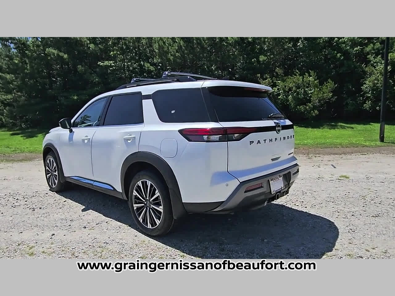New 2026 Nissan Pathfinder Platinum FWD image 26
