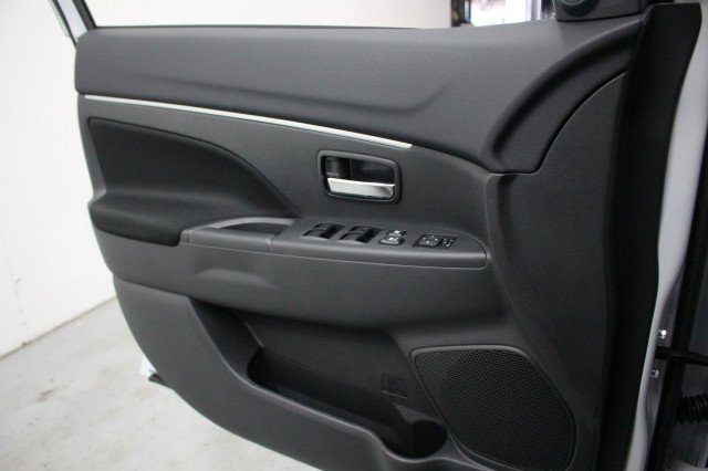 New 2026 Mitsubishi Outlander Sport ES image 15