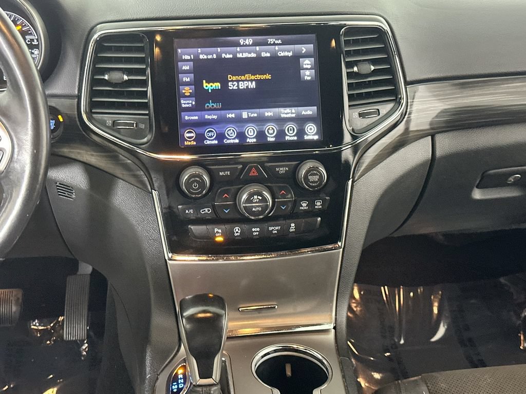 Used 2019 Jeep Grand Cherokee Altitude RWD image 20