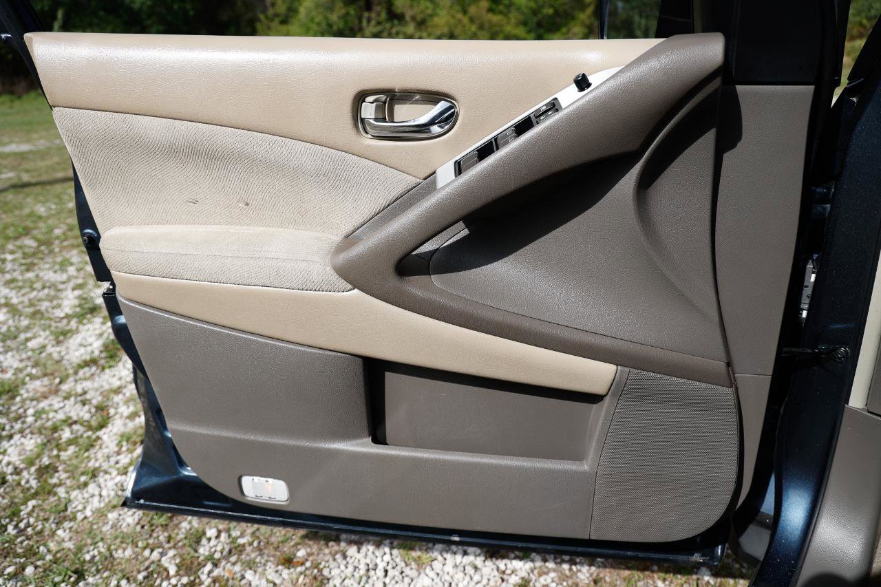 Used 2014 Nissan Murano SV image 39