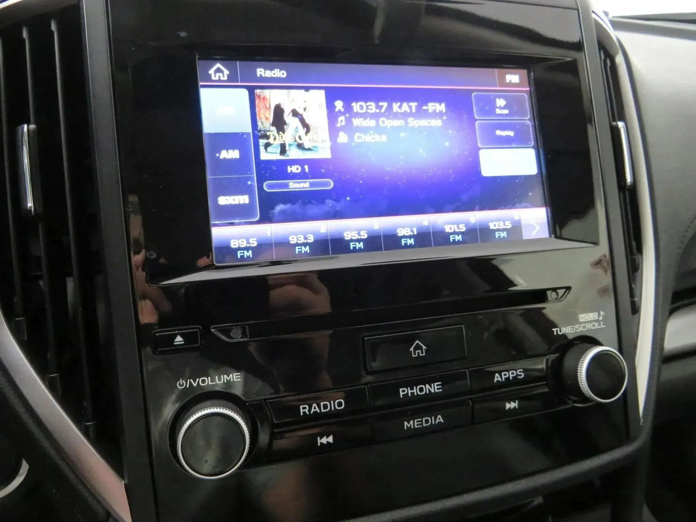 Used 2020 Subaru Forester Premium image 20