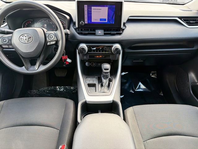 Used 2023 Toyota RAV4 LE image 17