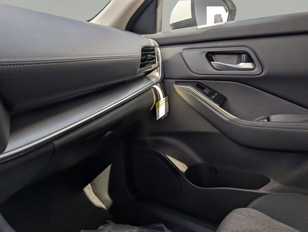 New 2026 Nissan Rogue SV image 29