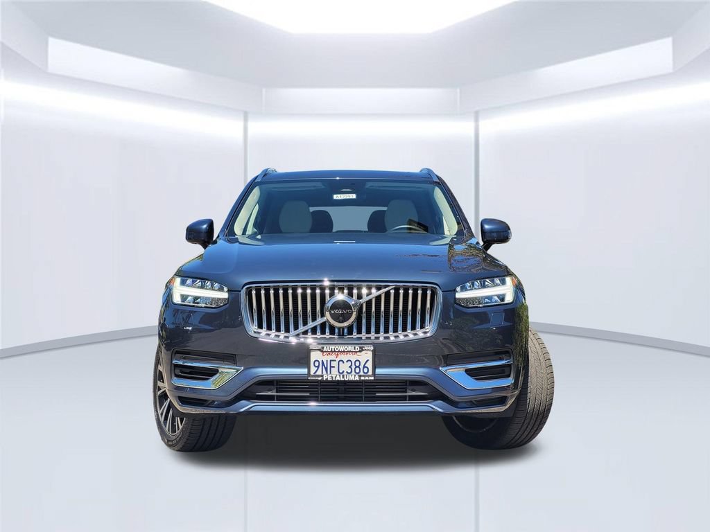 Used 2023 Volvo XC90 T8 Plus AWD/4WD image 3