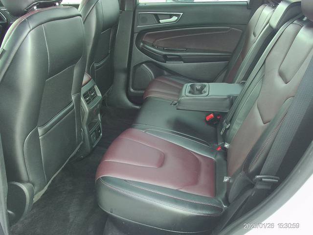 Used 2020 Ford Edge Titanium w/ Equipment Group 301A image 5