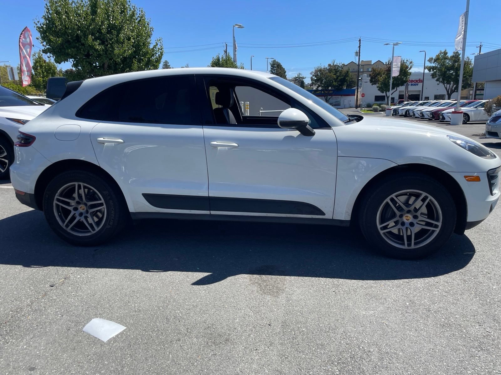 Used 2017 Porsche Macan AWD/4WD image 7