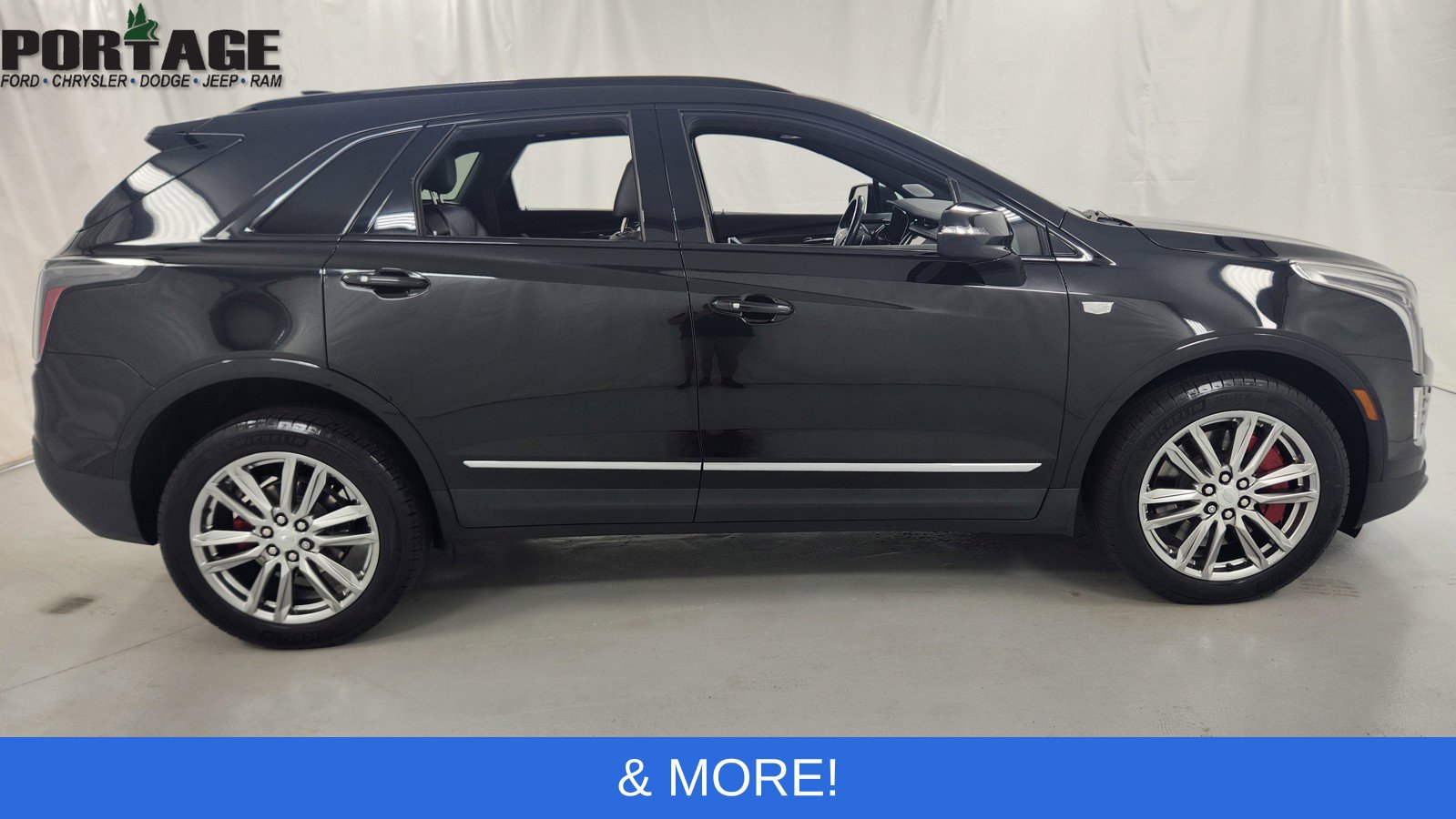 Used 2022 Cadillac XT5 Sportv AWD/4WD image 2