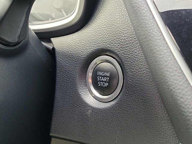 Used 2025 Toyota Corolla SE FWD image 23