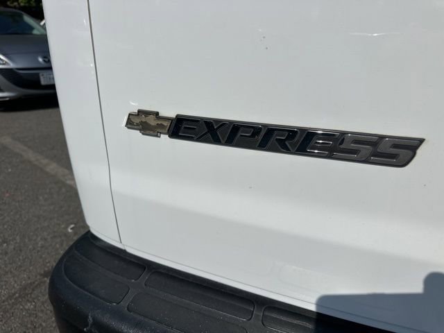 Used 2021 Chevrolet Express 2500 w/ Driver Convenience Package RWD image 7