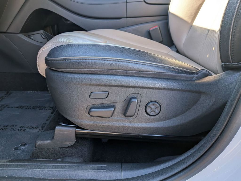 Certified 2023 Hyundai Santa Fe Limited w/ Cargo Package image 18