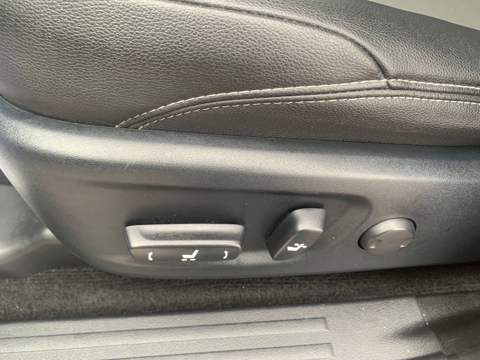 Used 2023 Toyota 4Runner SR5 Premium image 14