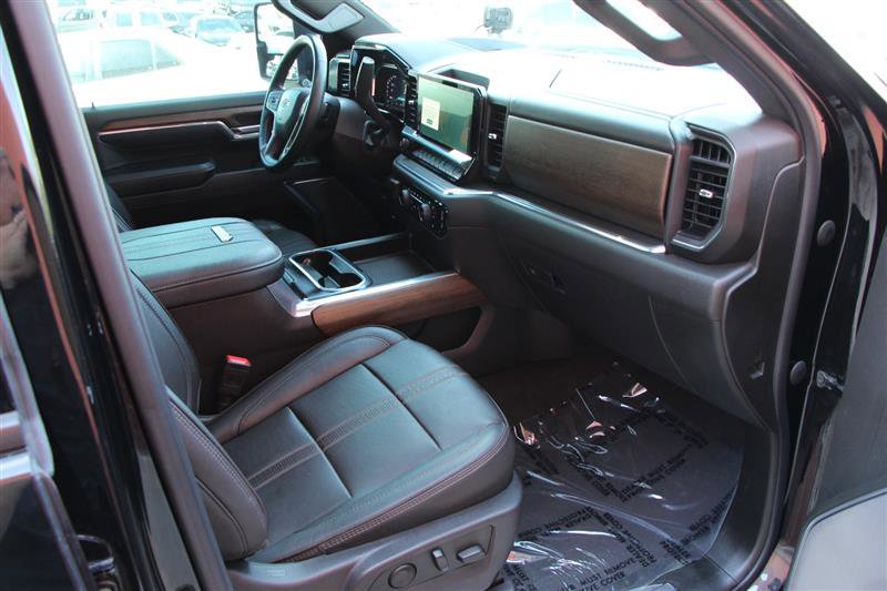 Used 2024 Chevrolet Silverado 2500 High Country w/ High Country Premium Package image 21